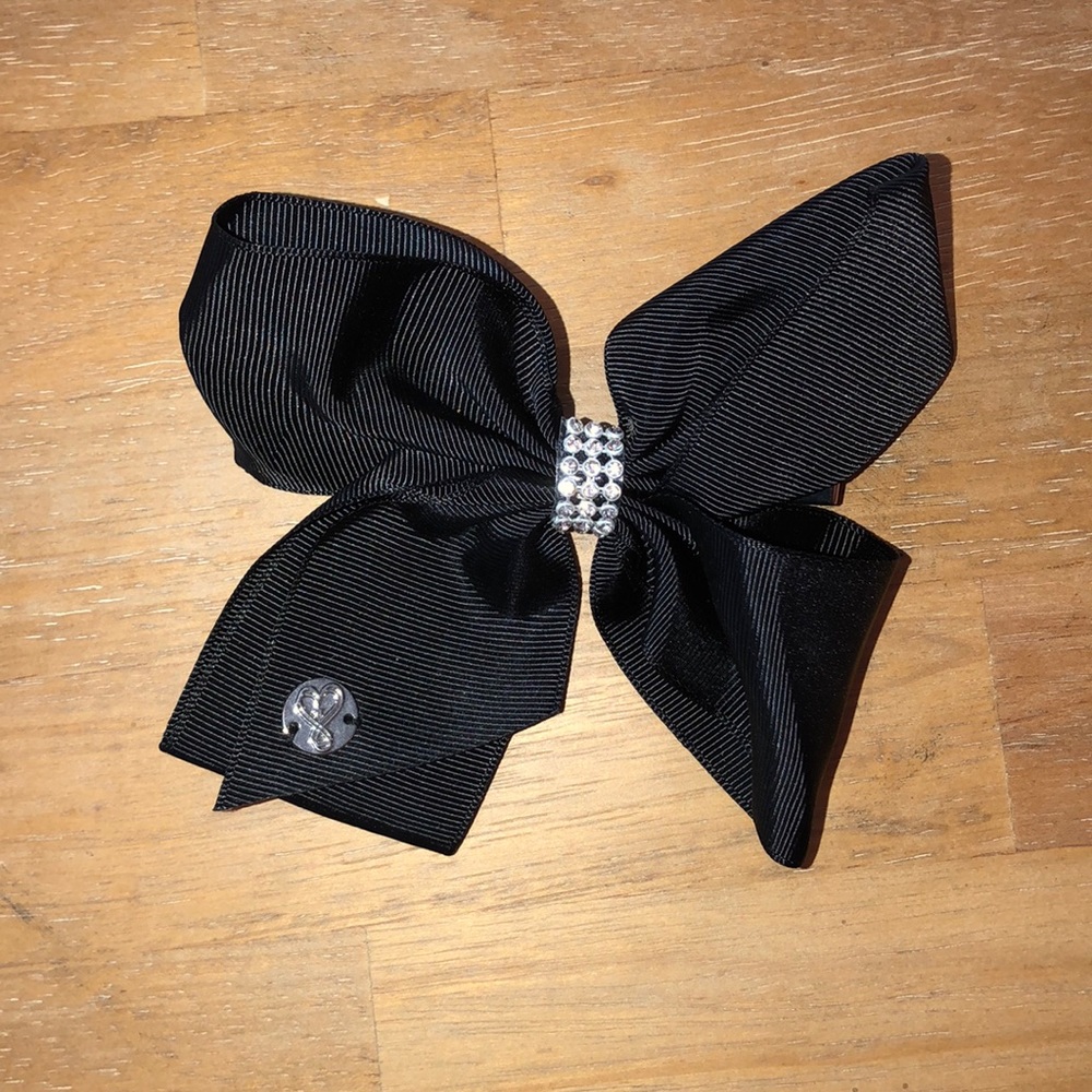 Jojo Siwa Bow